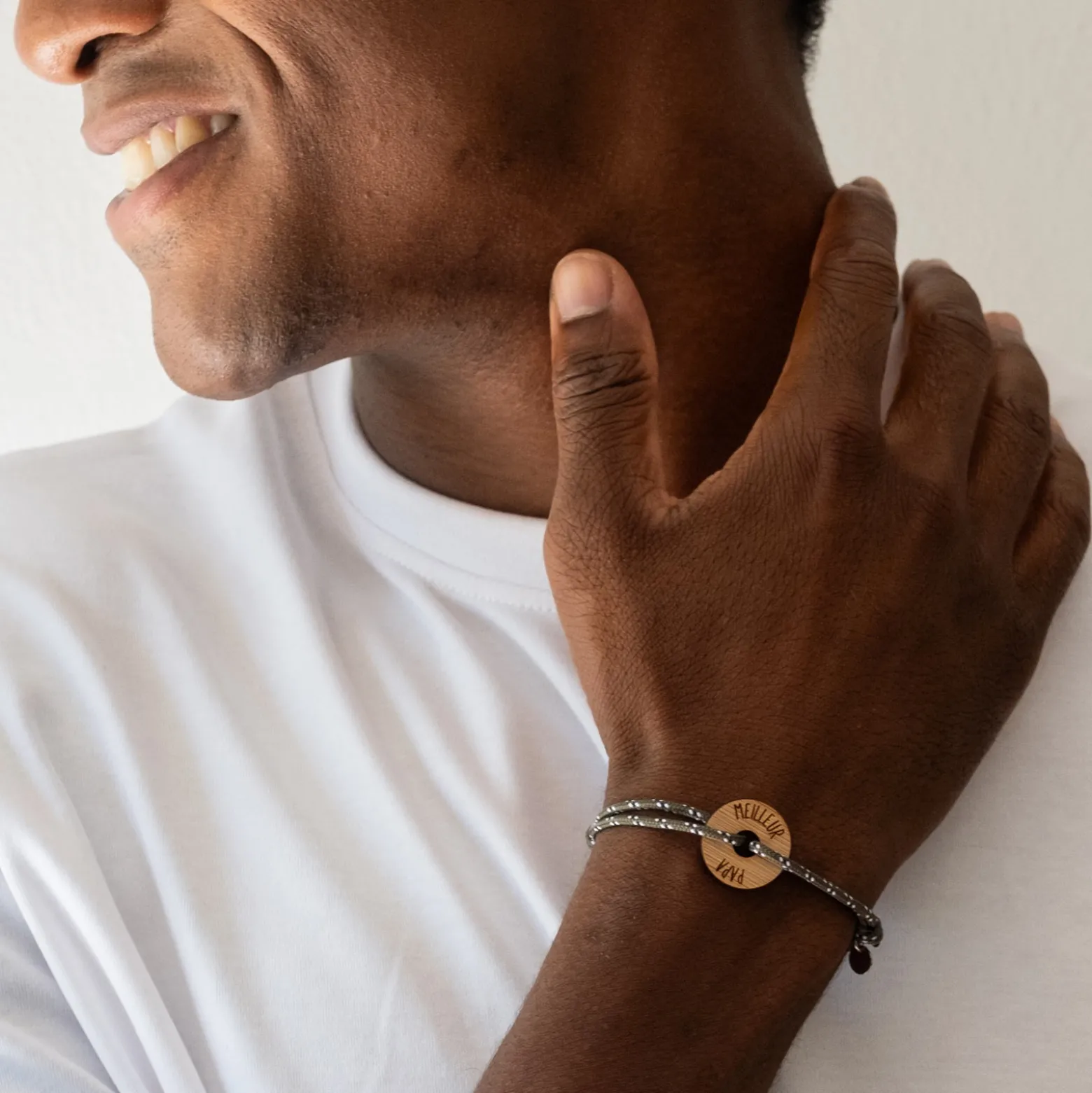 Bracelet homme personnalisé cordage marin simple médaille gravée bois cible ronde 21 mm