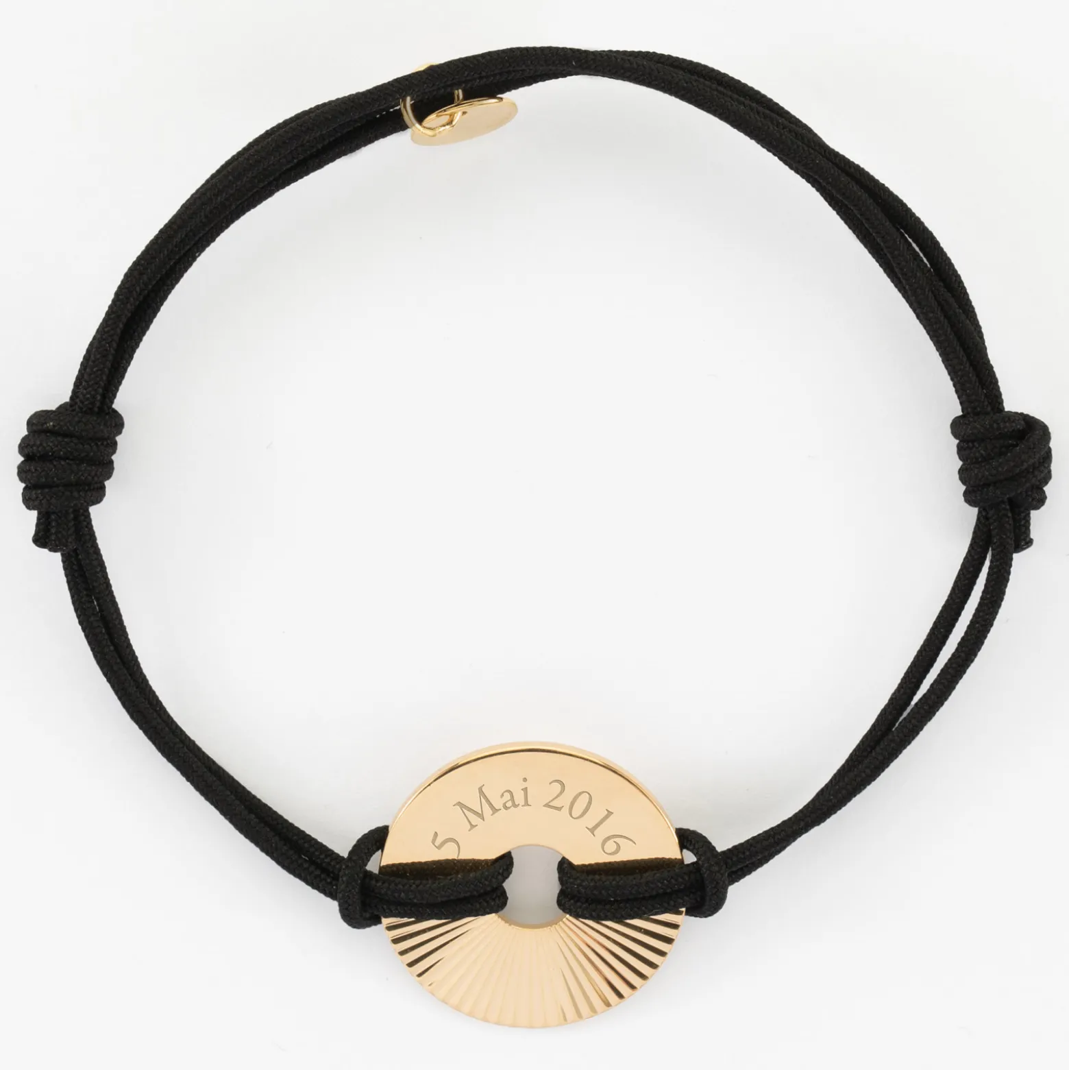 Bracelet homme personnalisé cordon double médaille gravée plaqué or cible soleil 20 mm