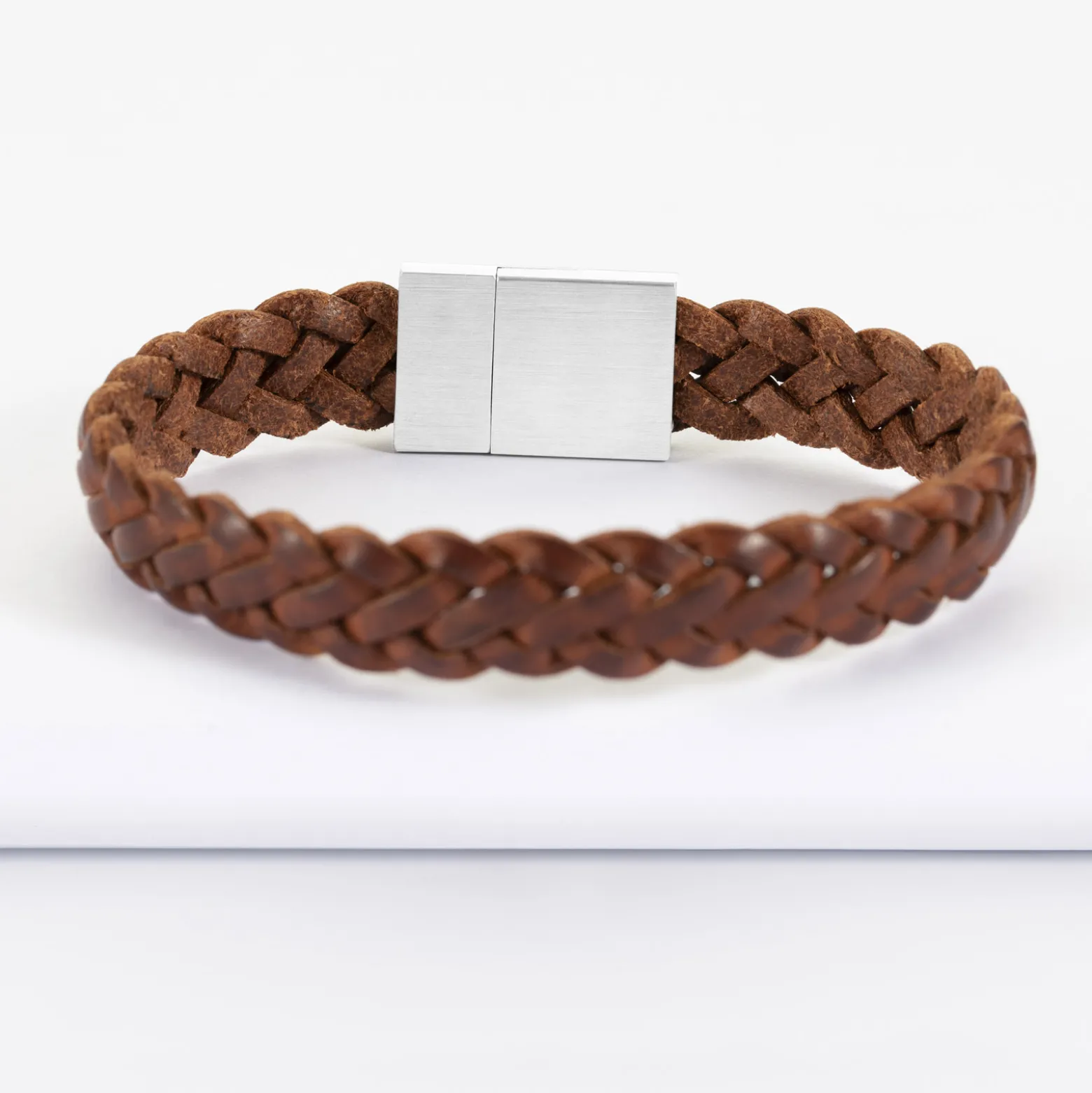 Bracelet homme personnalisé cuir tressé fermoir gravé acier 15x15 mm - Nos petits imparfaits