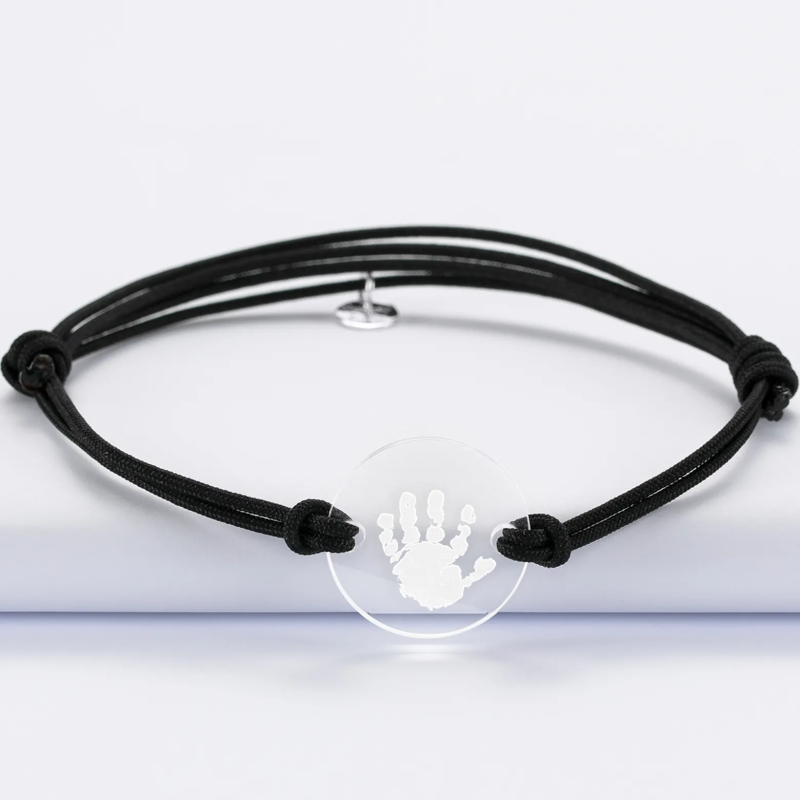 Bracelet homme personnalisé cordon double médaille gravée acrylique ronde 2 trous 21 mm
