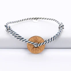 Bracelet homme personnalisé cordon marin tressé médaille gravée bois cible ronde 21 mm - Edition spéciale Rose des vents