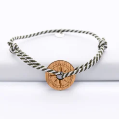 Bracelet homme personnalisé cordon marin tressé médaille gravée bois cible ronde 21 mm - Edition spéciale Rose des vents