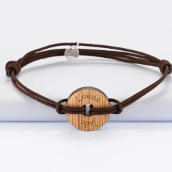 Bracelet homme personnalisé cordon double médaille gravée bois cible ronde 21 mm