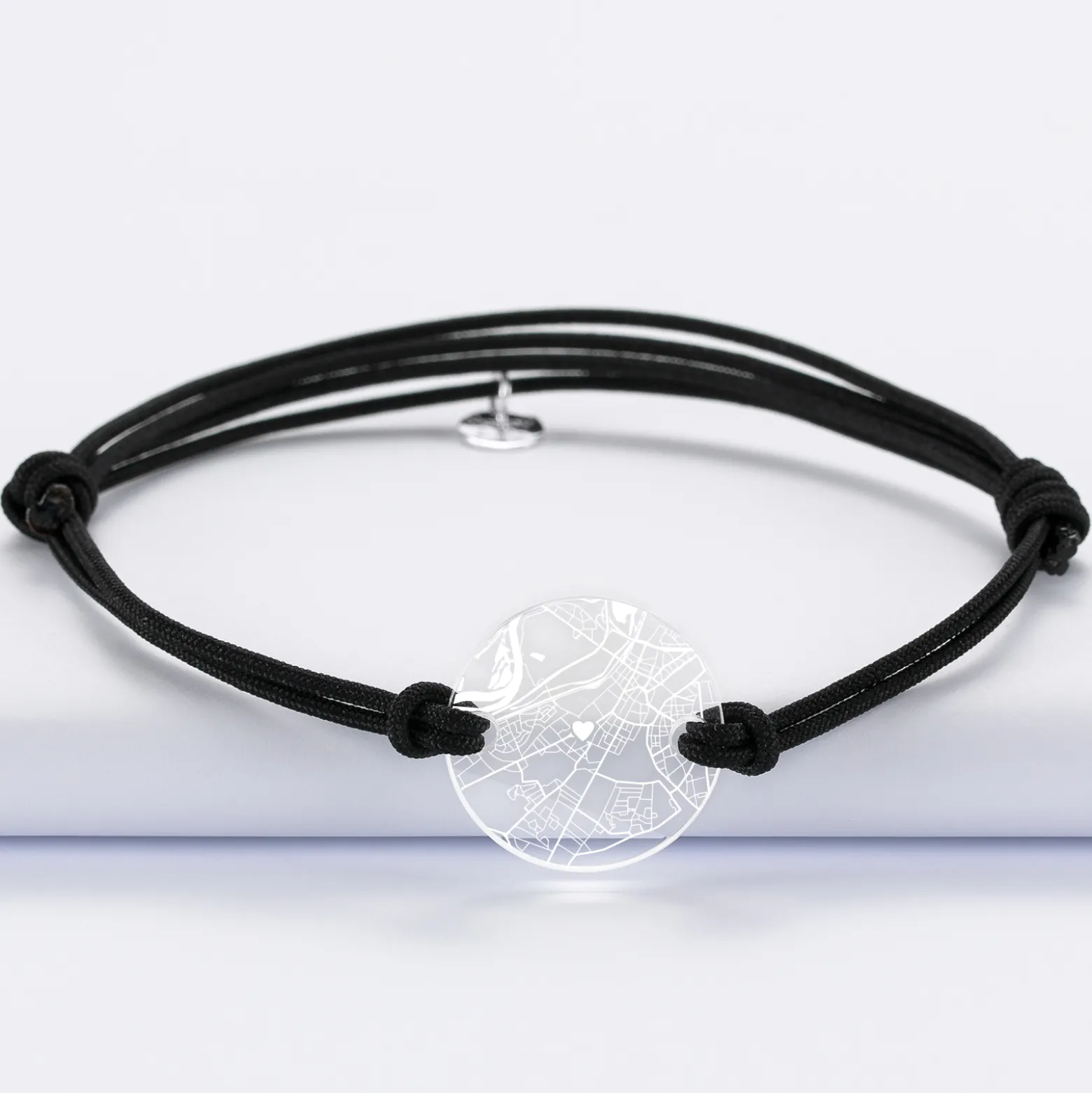 Bracelet homme personnalisé cordon double médaille gravée acrylique ronde 2 trous 21 mm "Géo map"