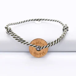 Bracelet homme personnalisé cordon marin tressé médaille gravée bois cible ronde 21 mm