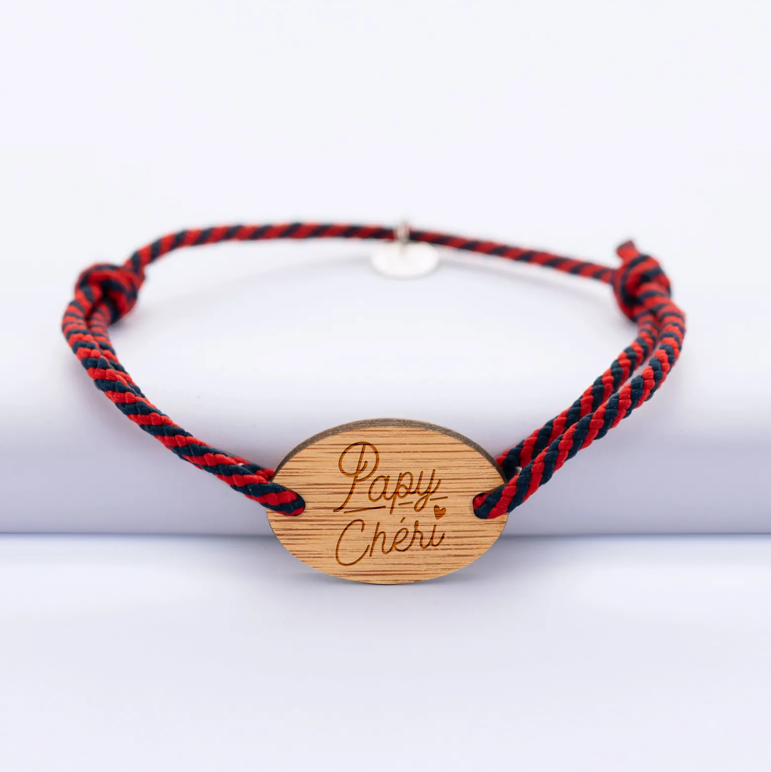 Bracelet homme personnalisé cordon marin tressé médaille gravée bois ovale 2 trous 25x17 mm