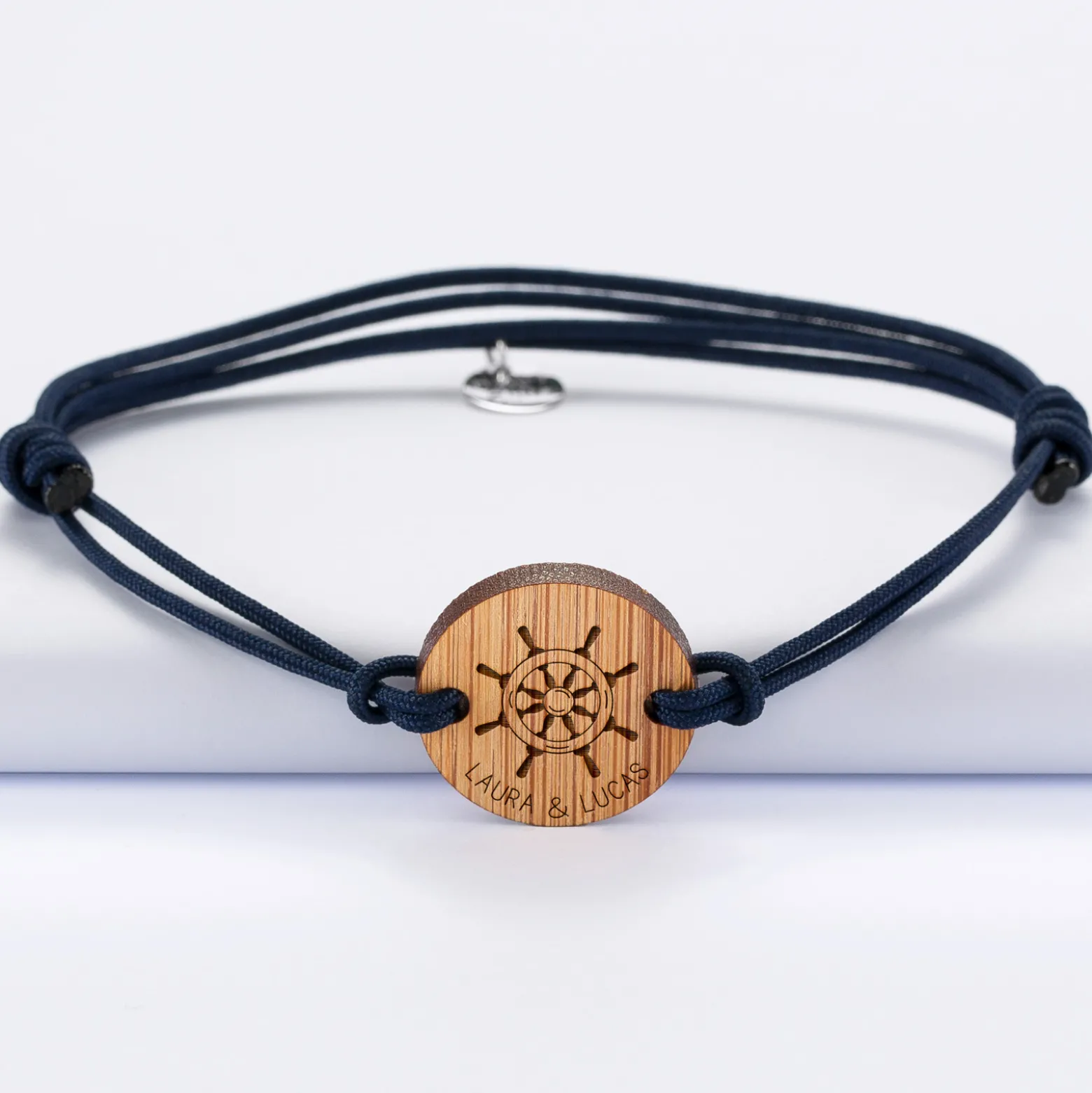 Bracelet homme personnalisé cordon double médaille gravée bois ronde 2 trous 21 mm - Edition spéciale Marin