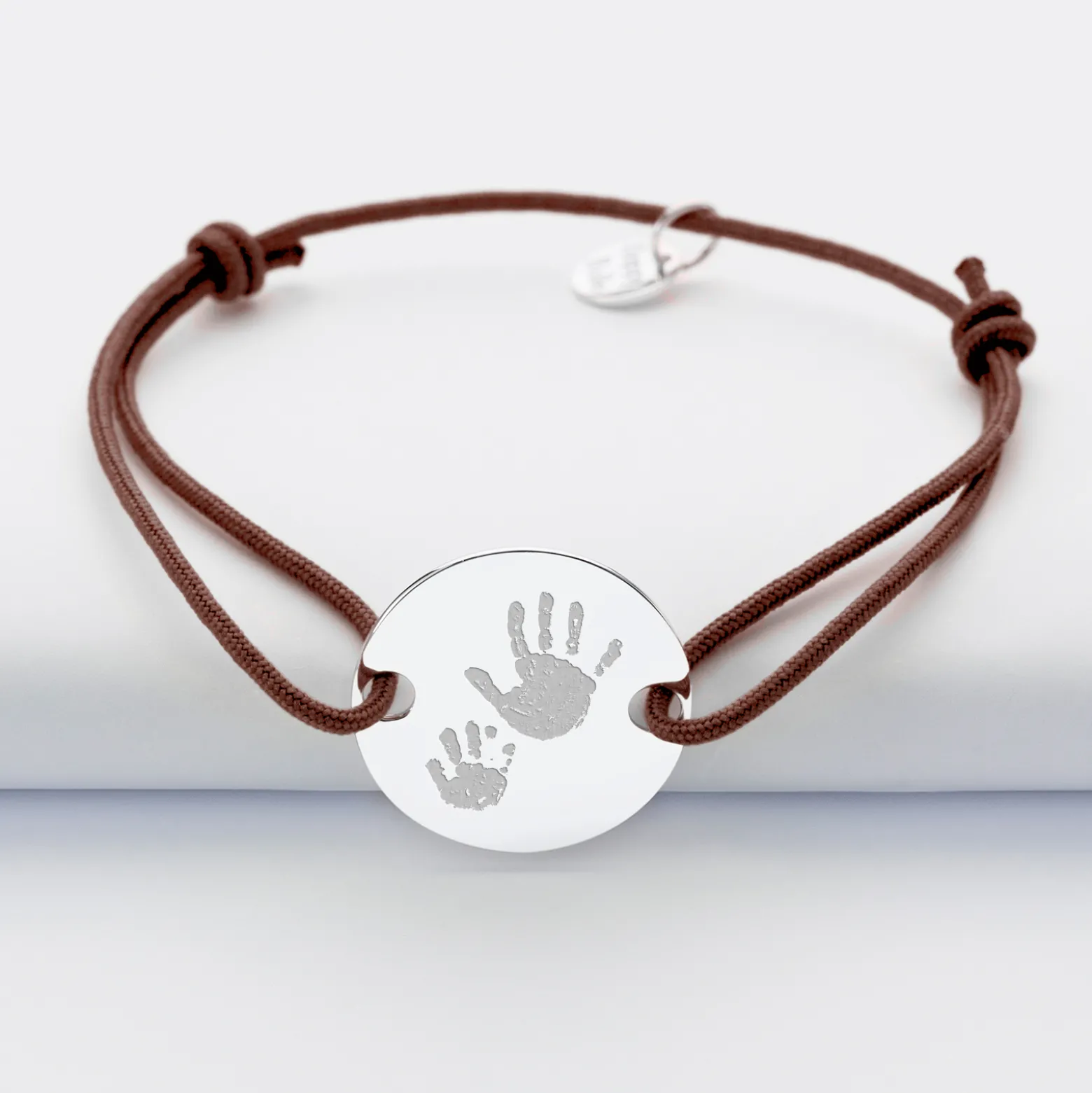 Bracelet homme personnalisé cordon simple médaille gravée argent 2 trous 20 mm