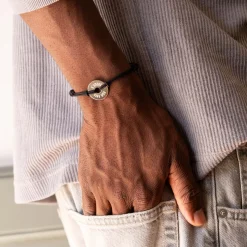 Bracelet homme personnalisé cordon double médaille gravée plaqué or cible 20 mm
