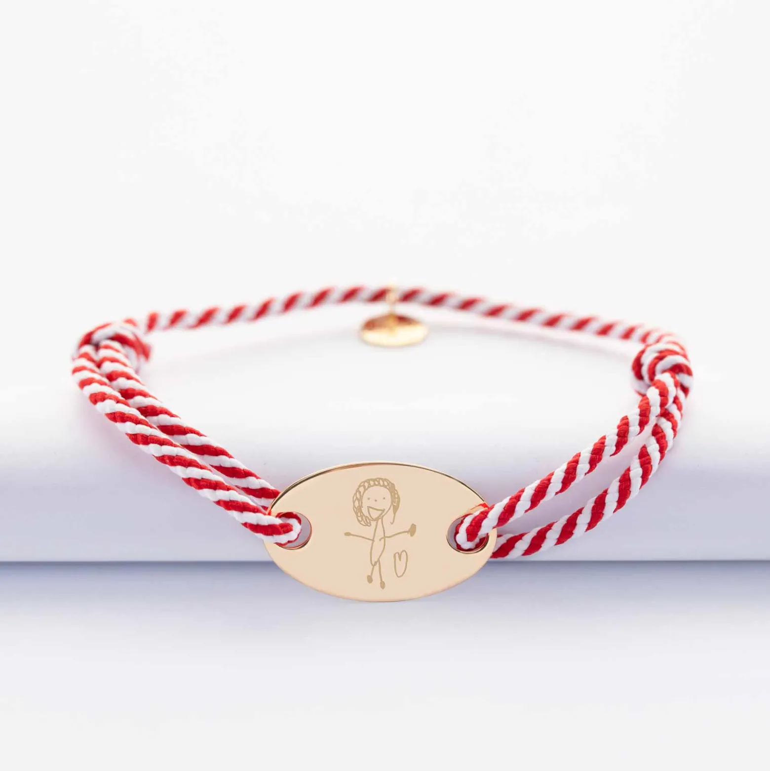 Bracelet homme personnalisé cordon marin tressé médaille gravée plaqué or ovale 25x16 mm