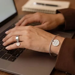 Bracelet jonc personnalisé médaille gravée acier 20 mm
