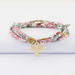 Bracelet Liberty 3 tours personnalisé médaille gravée plaqué or croix 15x13 mm
