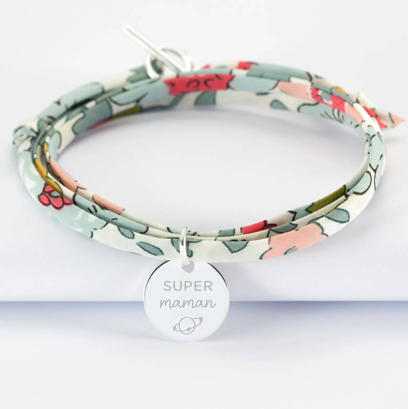 Bracelet Maman 3 tours Liberty personnalisé médaille gravée argent 15 mm