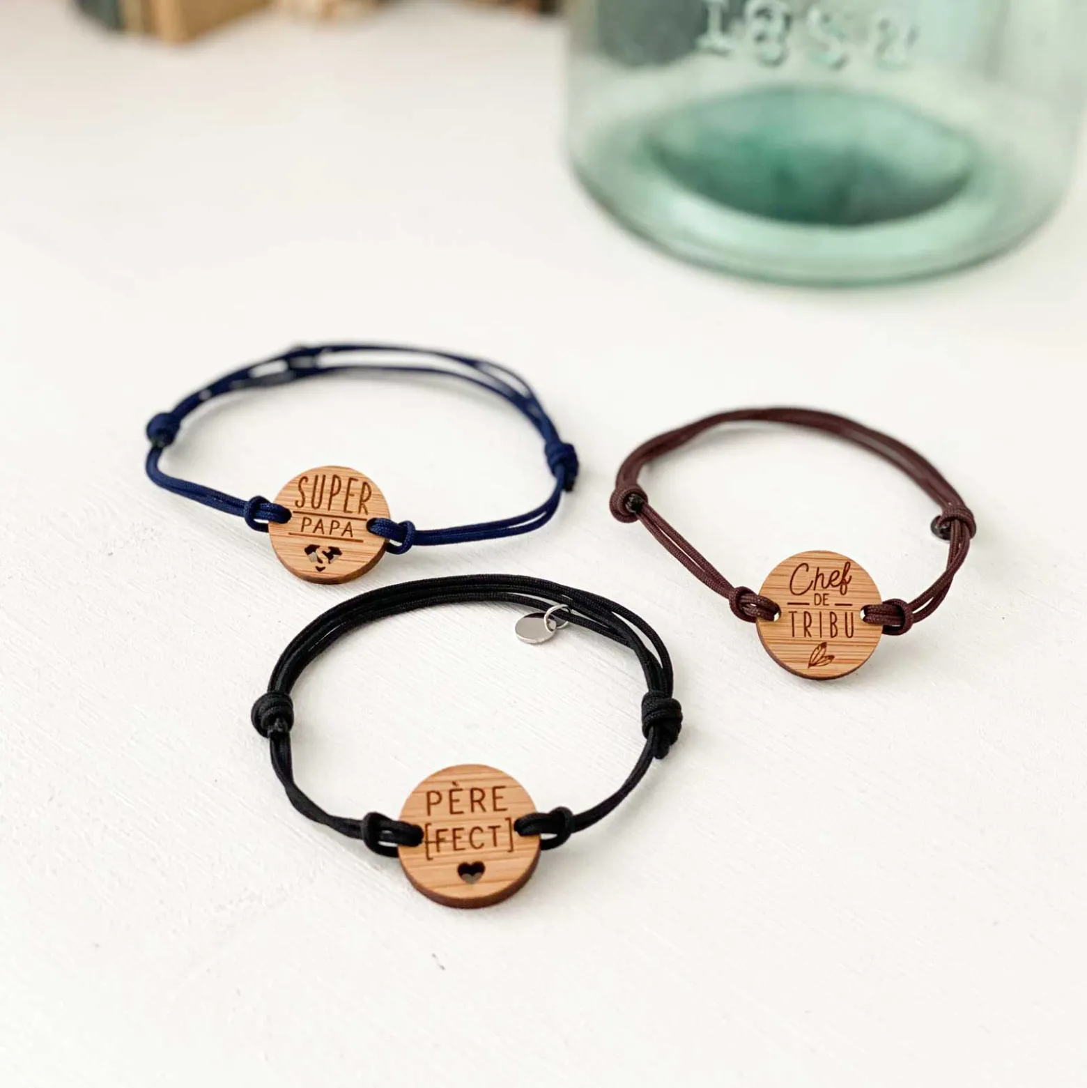 Bracelet papa homme médaille gravée bois ronde 21 mm - Edition spéciale "Chef de tribu"