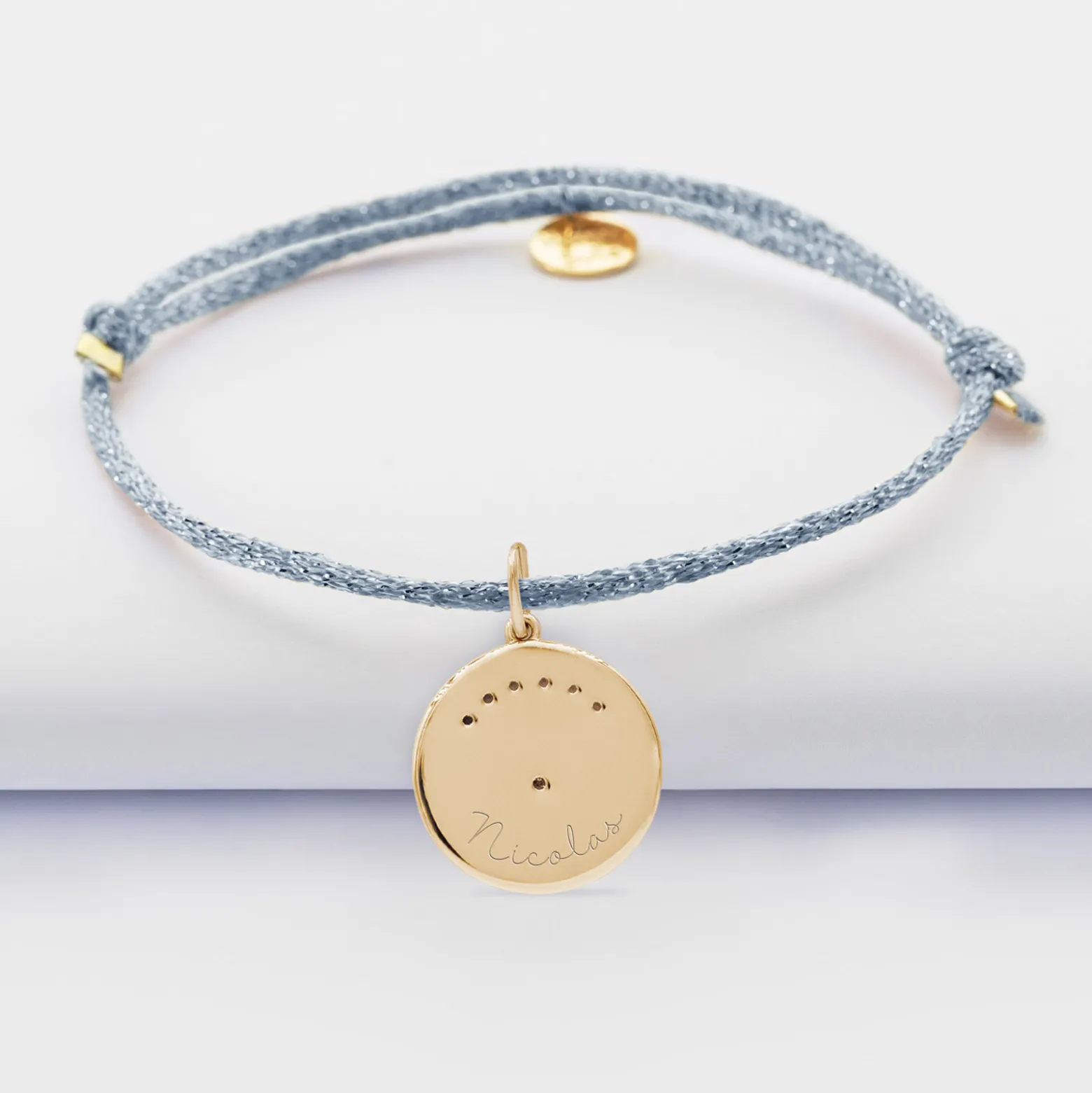 Bracelet personnalisé cordon pailleté médaille Lune zircons crépuscule gravée plaqué or 16 mm