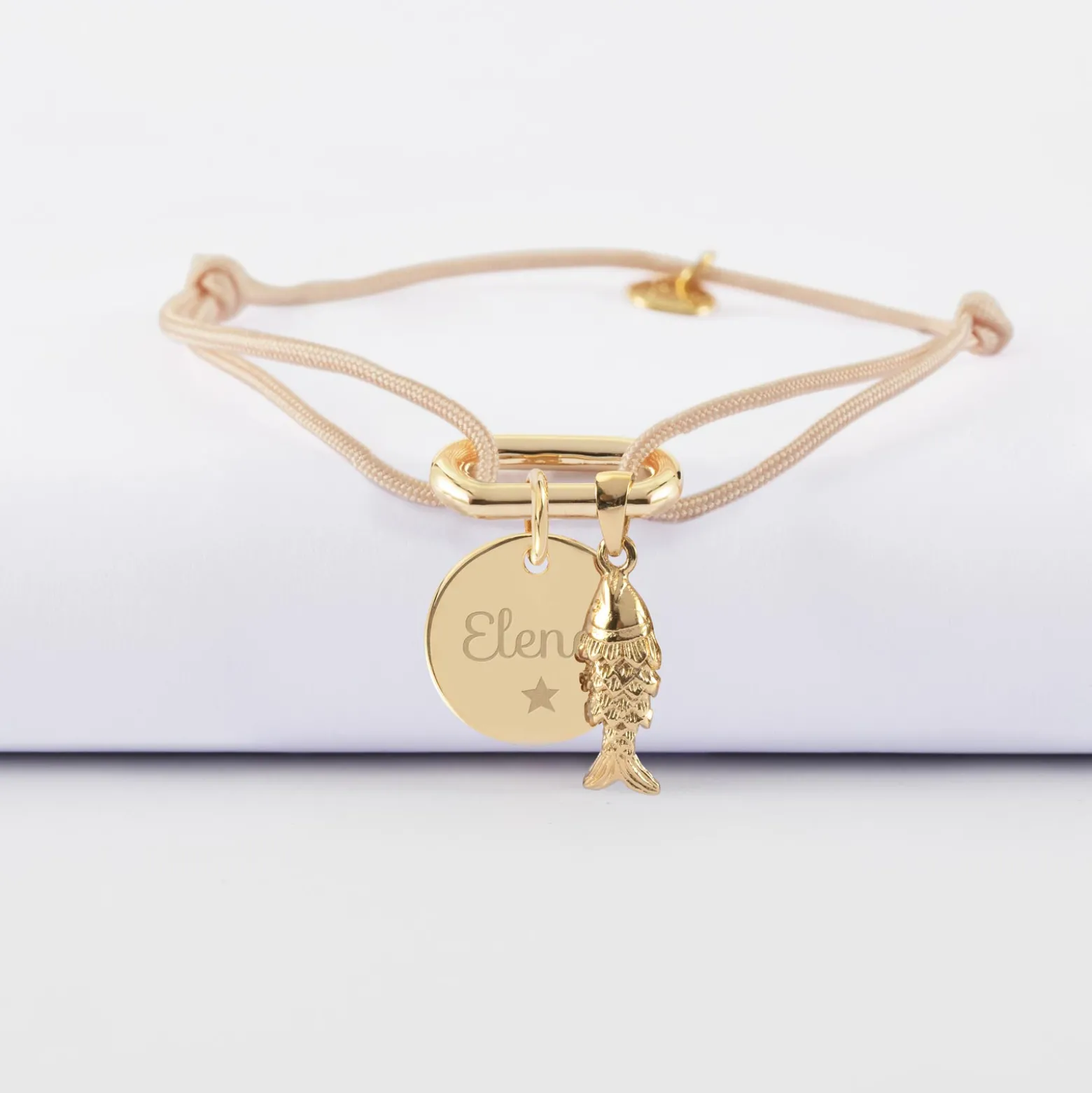 Bracelet personnalisé cordon mousqueton 17x11 mm médaille gravée plaqué or 15 mm et breloque(s) summer - à composer