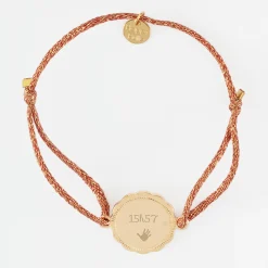 Bracelet personnalisé cordon pailleté médaille contour fleur gravée plaqué or 2 trous 18 mm