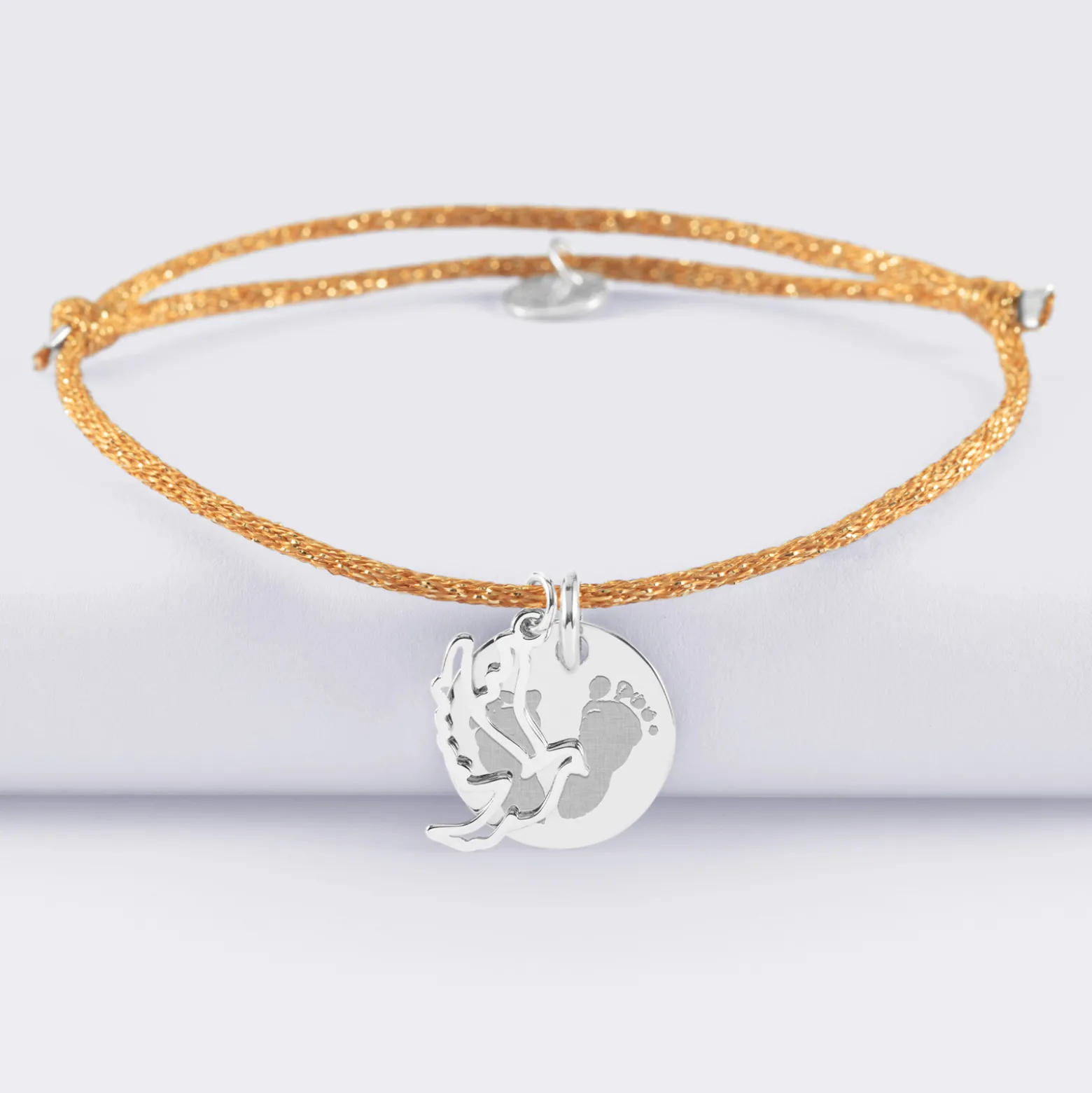 Bracelet personnalisé cordon pailleté médaille gravée argent 15 mm et breloque colombe 18 mm