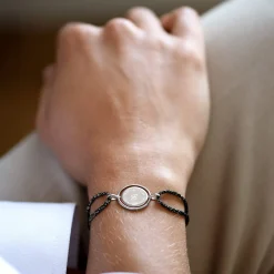 Bracelet personnalisé cordon pailleté médaille réversible Eternelle gravée argent 2 trous 16 mm - HappyBulle x Capucine