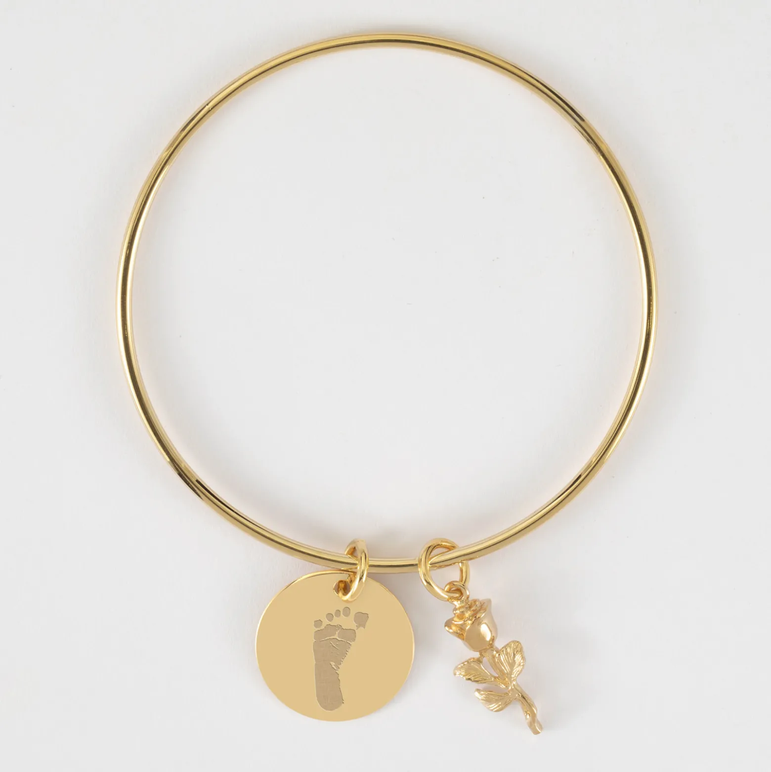 Bracelet personnalisé jonc plaqué or médaille gravée 19 mm et breloque rose 19 mm