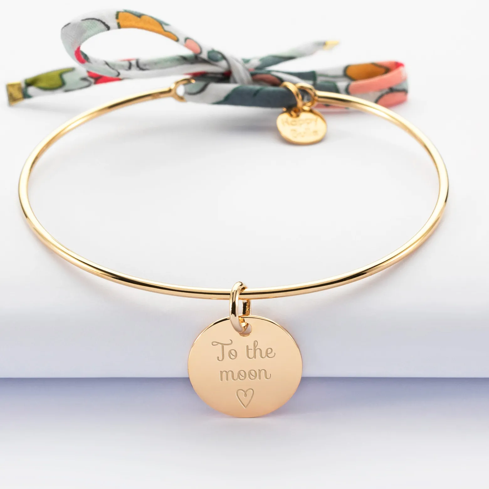 Bracelet personnalisé jonc plaqué or et cordon Liberty médaille gravée 15 mm