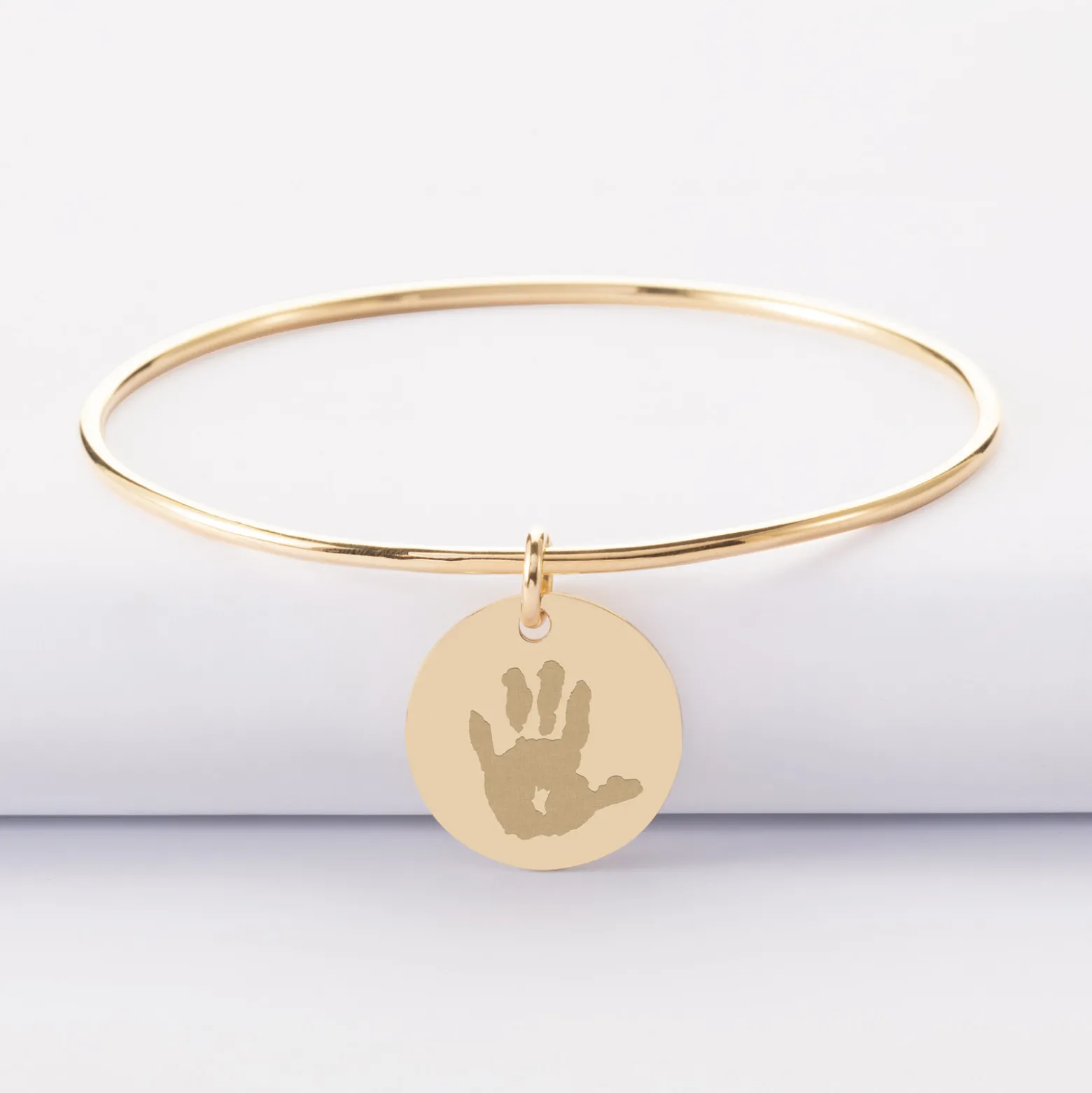 Bracelet personnalisé jonc plaqué or médaille soleil coeur bombé gravée 19 mm