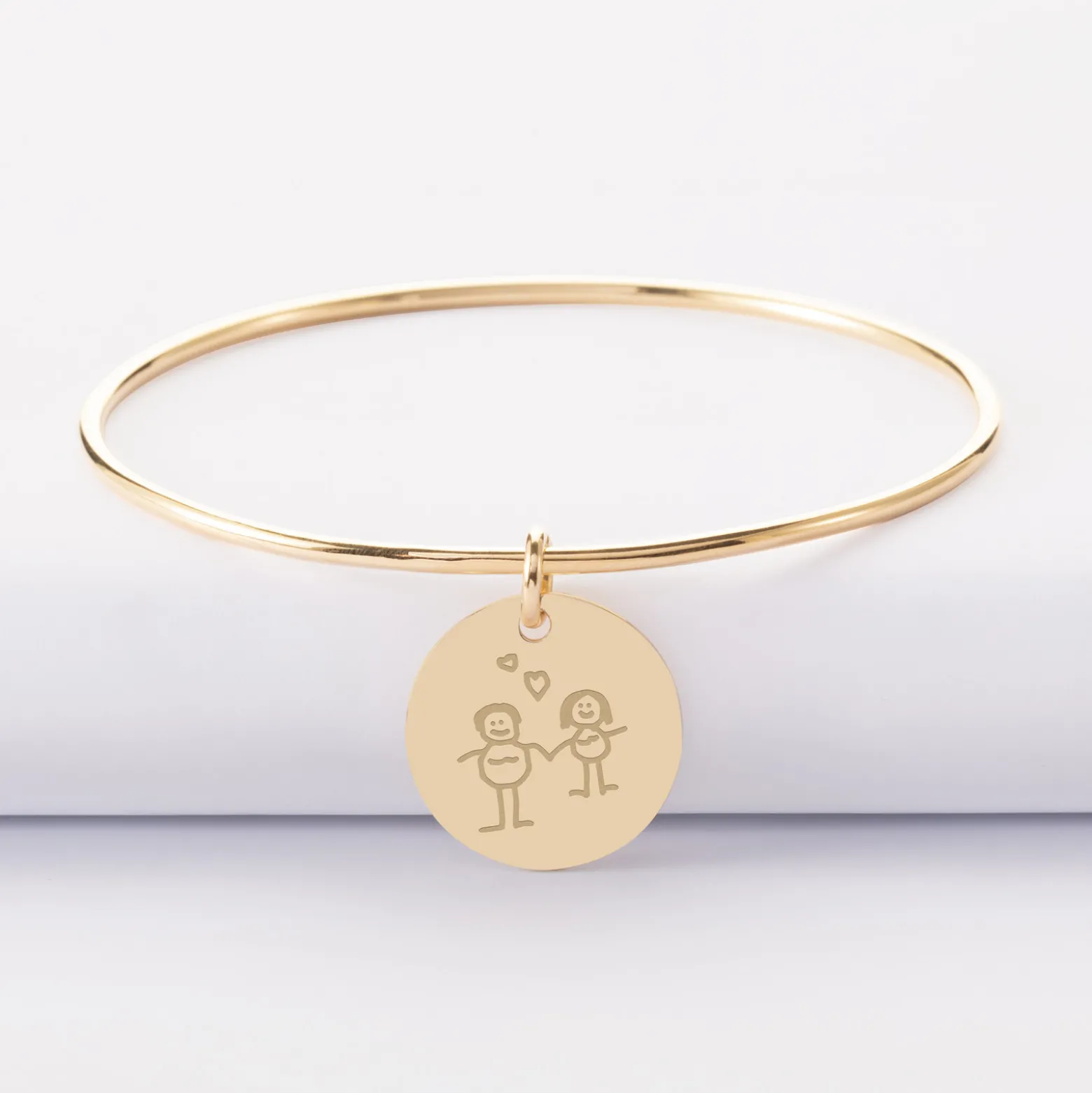 Bracelet personnalisé jonc plaqué or médaille soleil coeur bombé gravée 19 mm