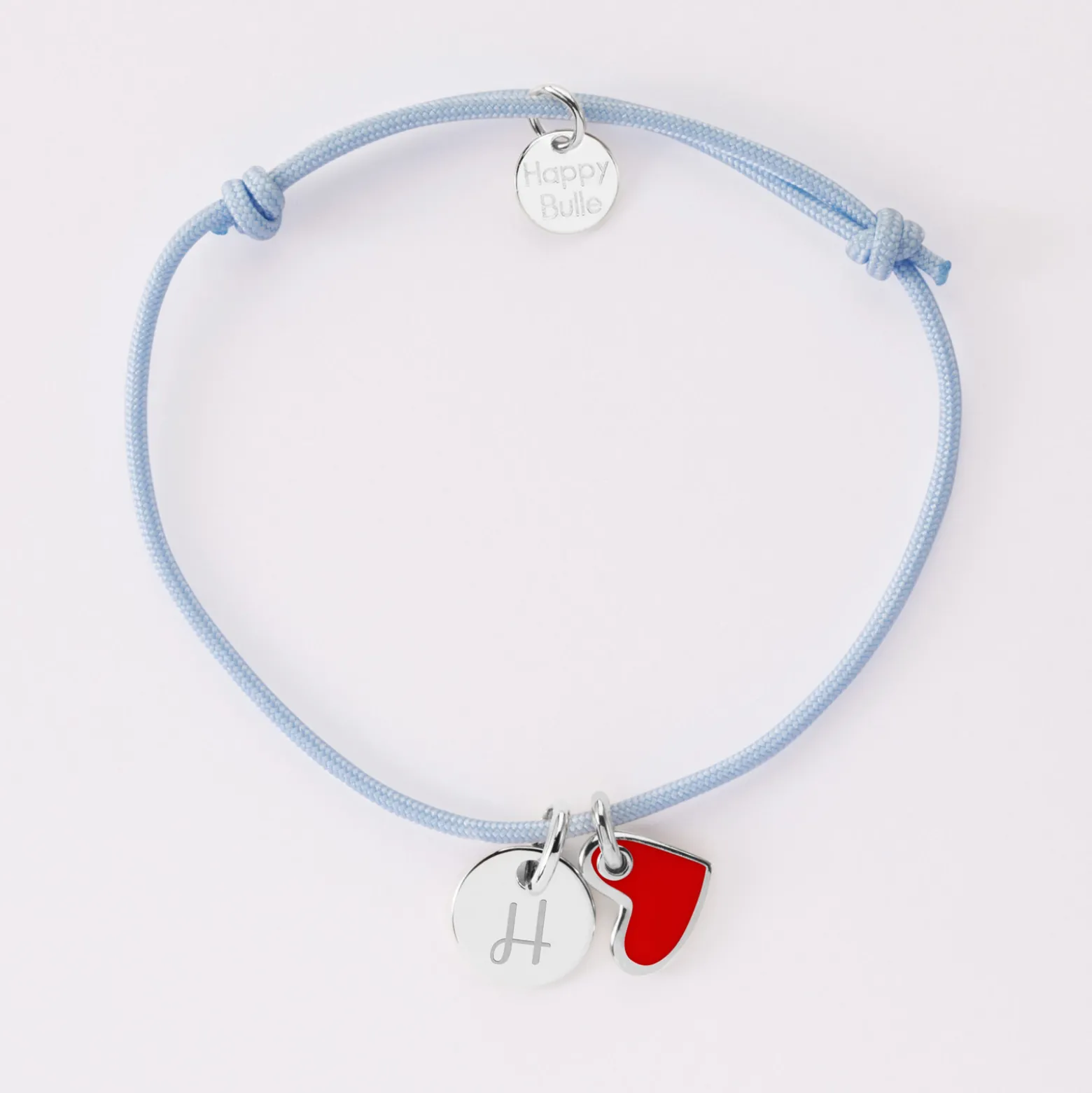 Bracelet personnalisé médaille gravée argent 10 mm et breloque coeur email blanc 10 mm