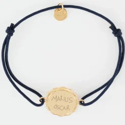 Bracelet personnalisé médaille contour fleur gravée plaqué or 2 trous 18 mm