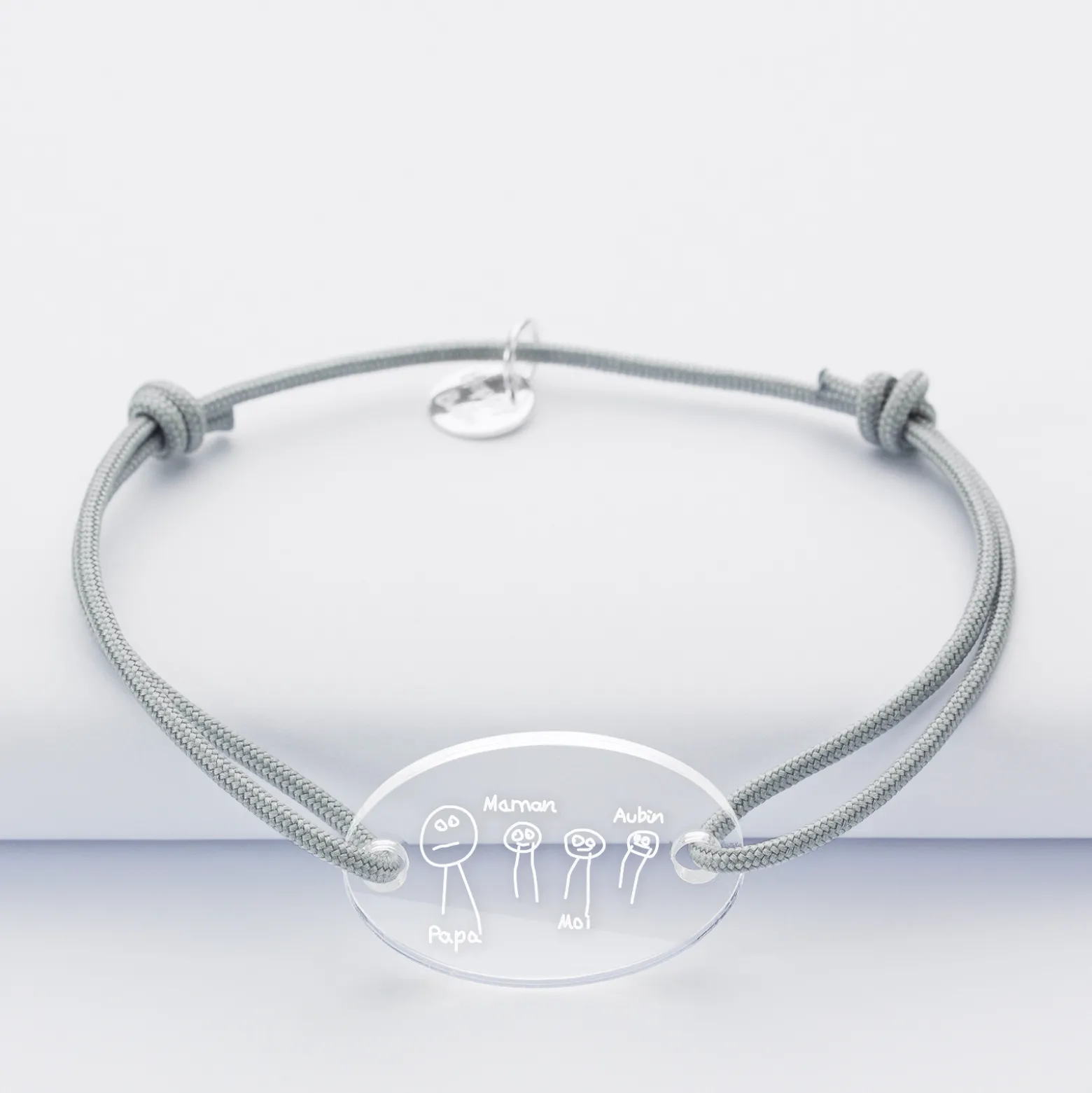 Bracelet personnalisé médaille gravée acrylique ovale 25x17 mm