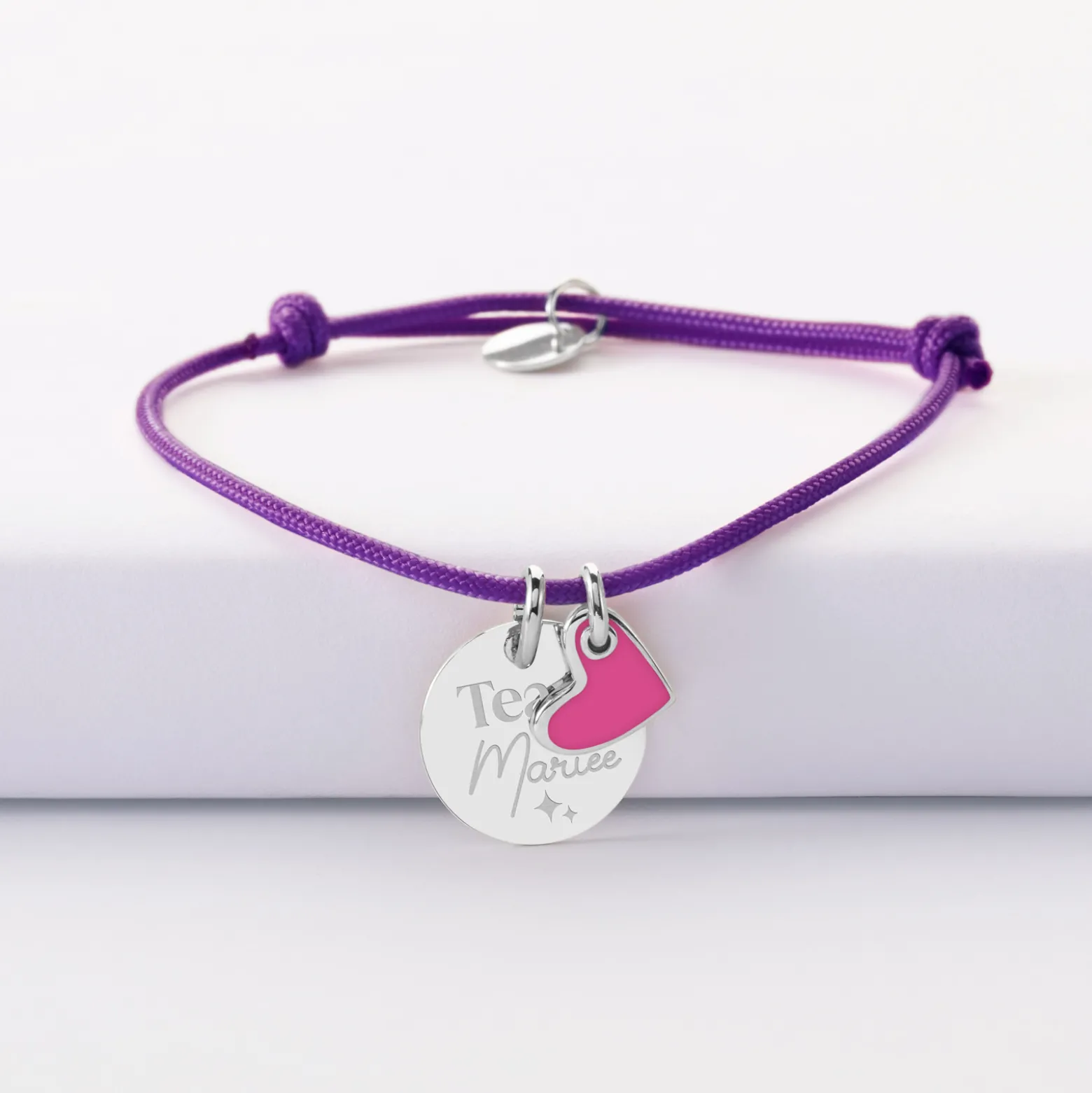 Bracelet Témoin personnalisé médaille gravée argent 15 mm et breloque coeur email 10 mm