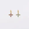 Breloque fleur pétales zircons plaqué or 10 mm