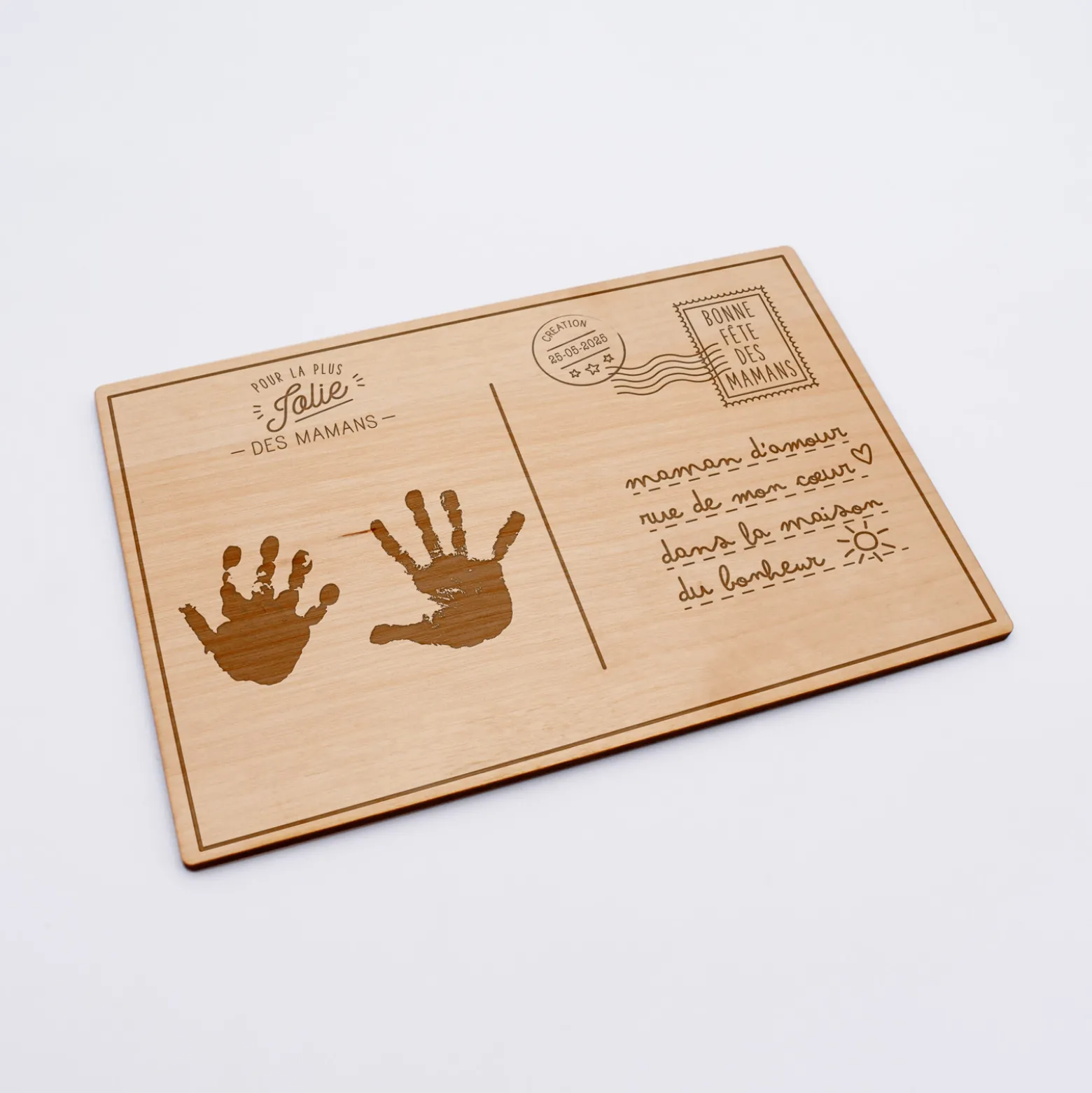Cadre carte postale maman personnalisé bois gravé 15x10 cm avec support - édition spéciale "Bonne fête maman"