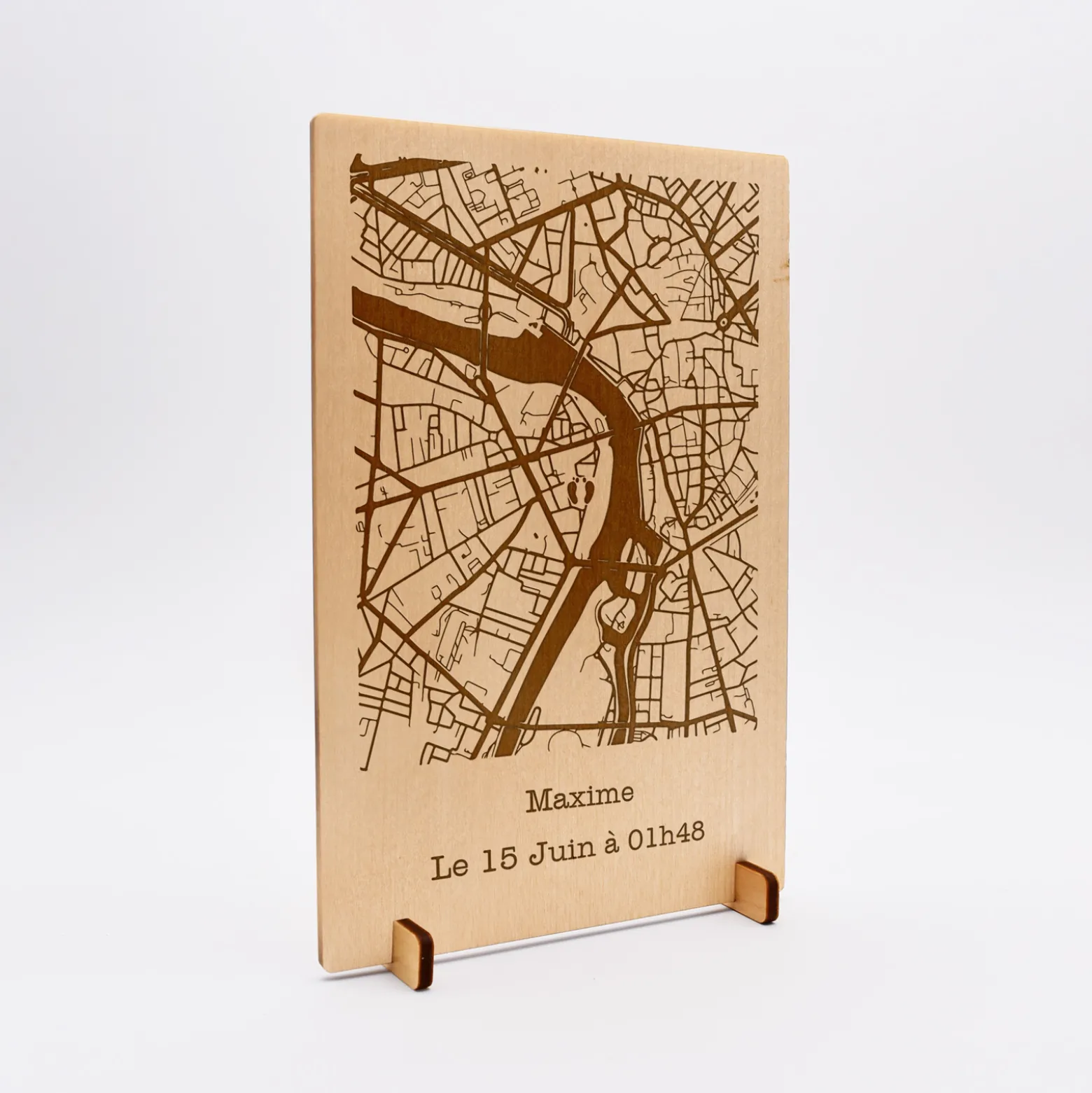 Cadre "Géo map" personnalisé bois gravé 15x10 cm avec support
