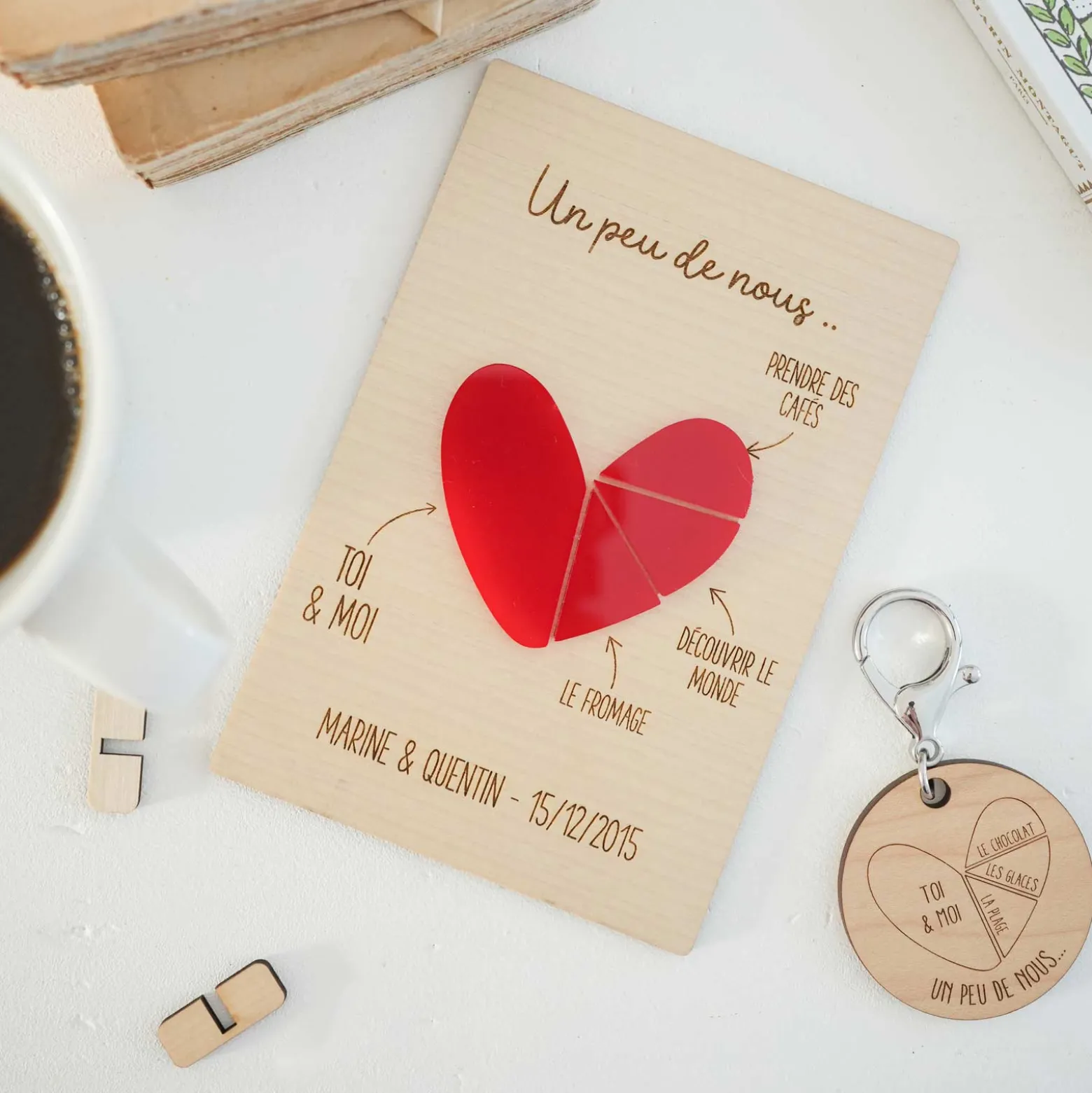 Cadre personnalisé bois gravé 15x10 cm avec support - édition spéciale "Un peu de nous"