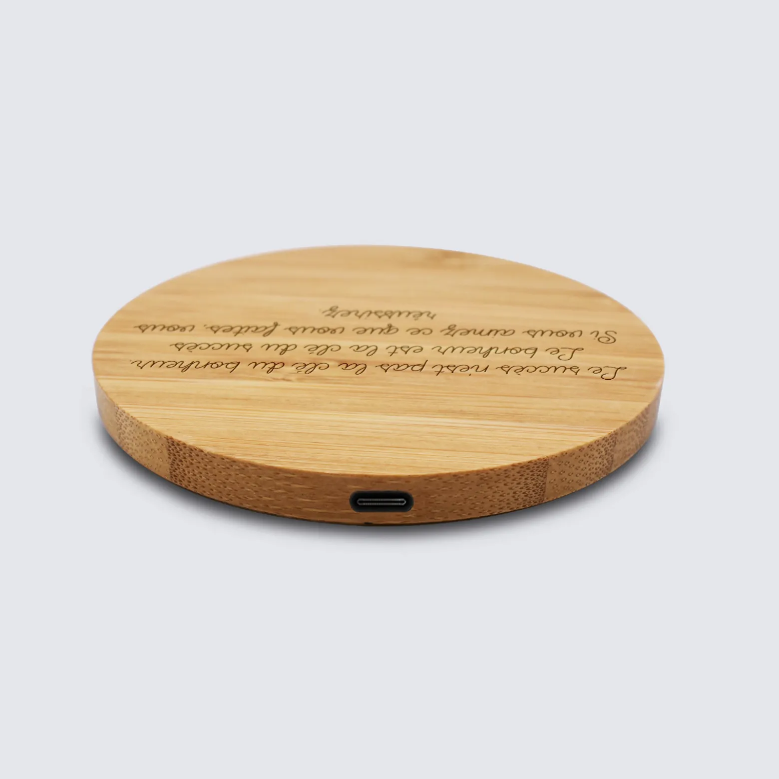 Chargeur à induction personnalisé bambou gravé 9x9 cm