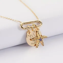 Collier chaîne ovale ouvert personnalisé médaille gravée plaqué or 15 mm et breloque(s) summer - à composer