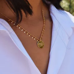 Collier chaîne pampilles personnalisé médaille gravée plaqué or 15 mm