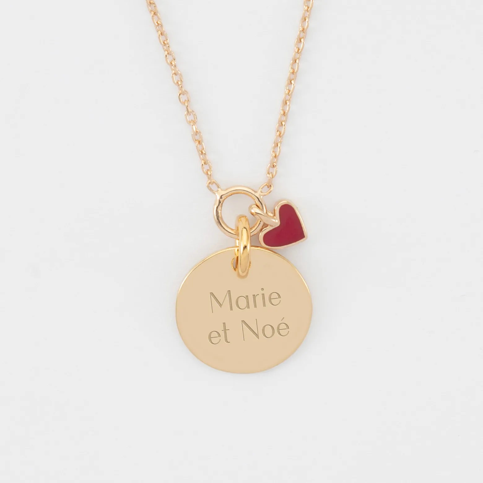 Collier coeur émail rouge personnalisé médaille plaqué or 15 mm