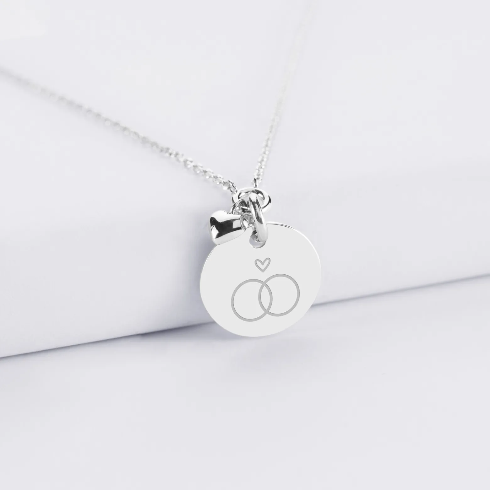 Collier mini coeur bombé Mariée personnalisé médaille gravée argent 15 mm
