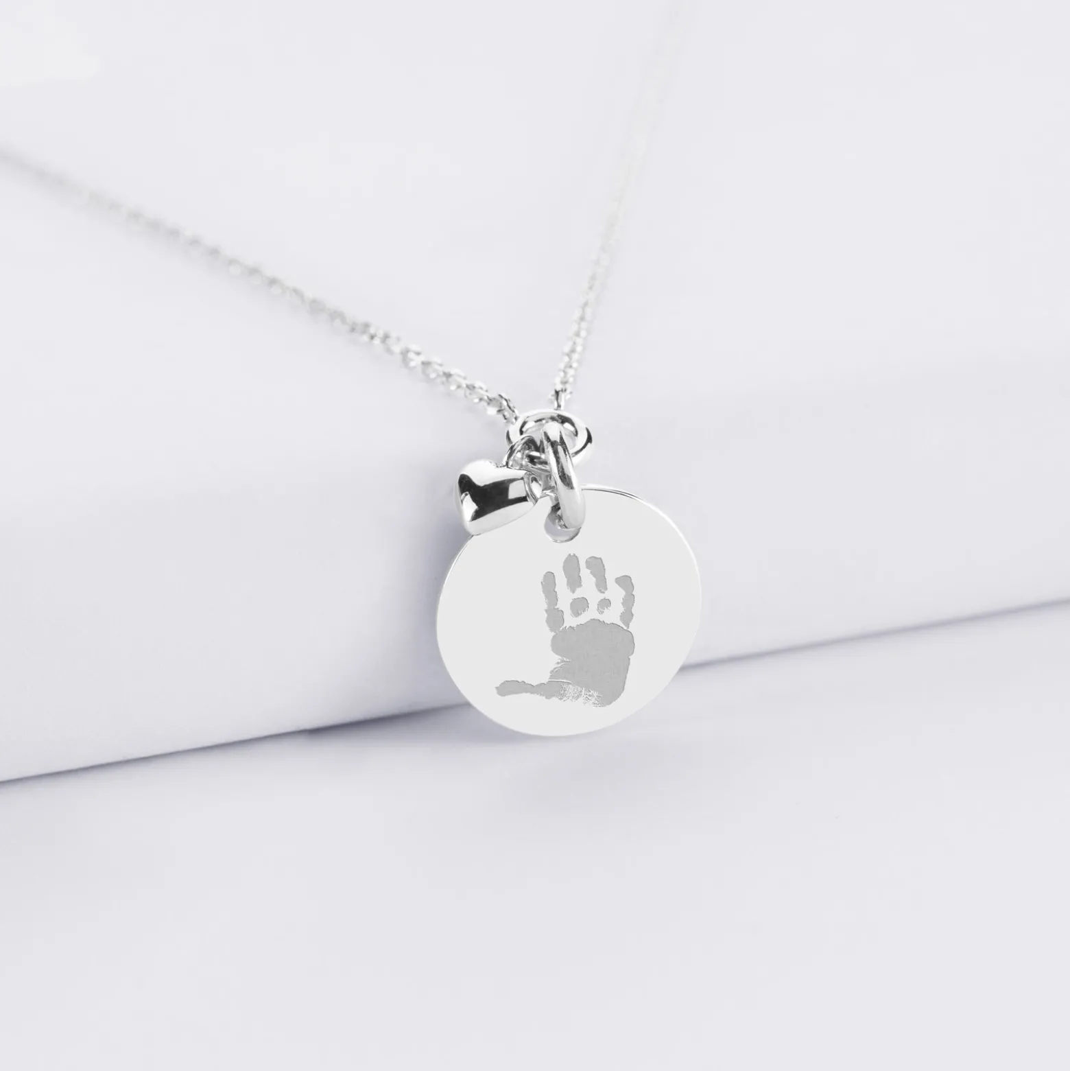 Collier mini coeur bombé Mariée personnalisé médaille gravée argent 15 mm