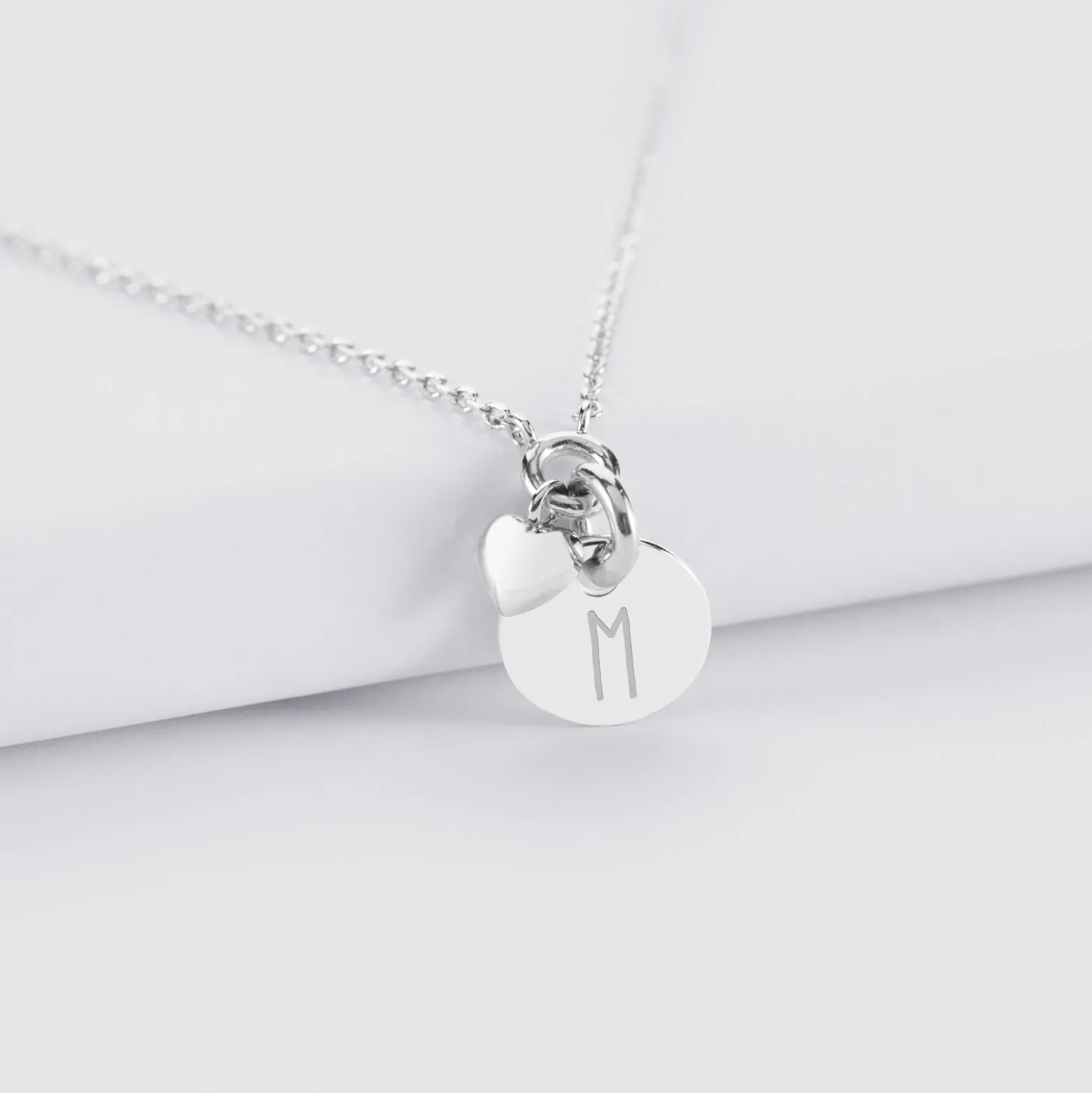 Collier mini coeur bombé personnalisé médaille gravée argent 10 mm