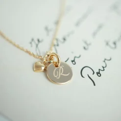 Collier mini coeur bombé personnalisé médaille gravée plaqué or 10 mm