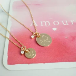 Collier mini coeur scintillant personnalisé médaille gravée plaqué or 15 mm