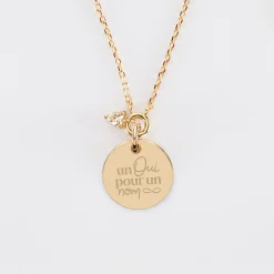 Collier mini coeur scintillant Mariée personnalisé médaille gravée plaqué or 15 mm