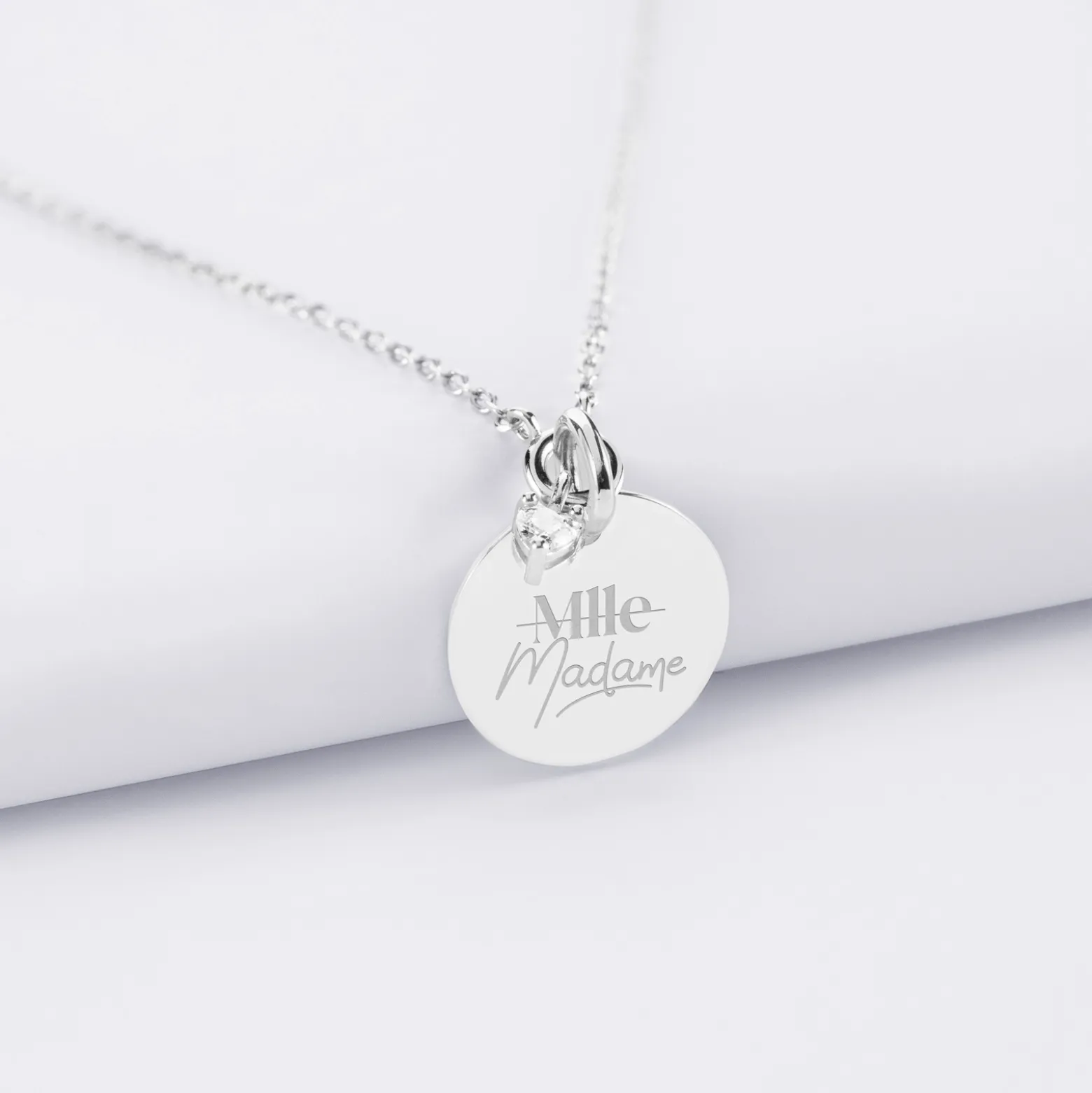 Collier mini coeur scintillant Mariée personnalisé médaille gravée argent 15 mm