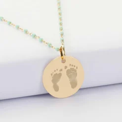 Collier perles Miyuki colorées personnalisé médaille gravée plaqué or 19 mm