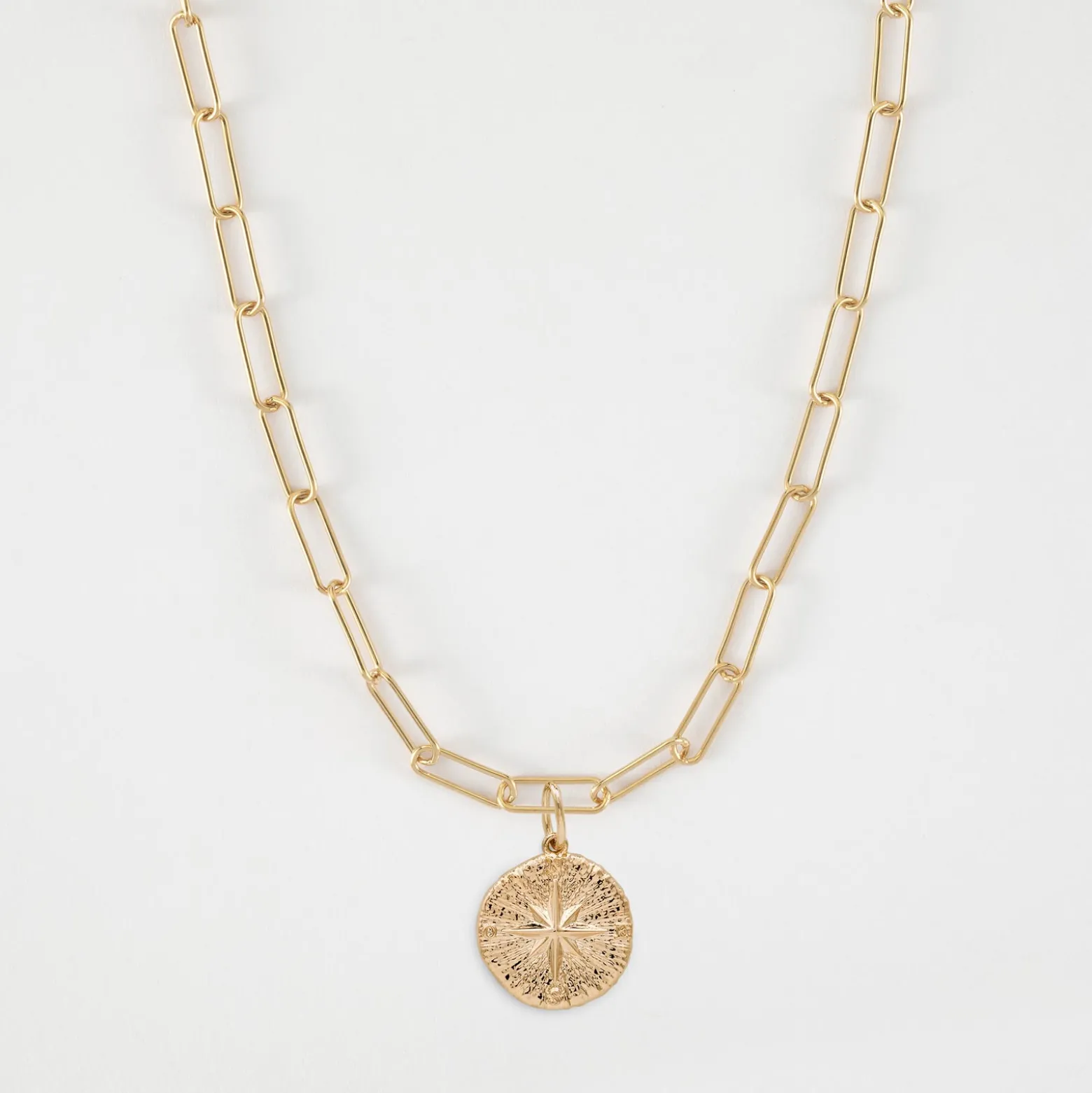 Collier personnalisé petites mailles médaille gravée plaqué or rose des vents texturée 14 mm