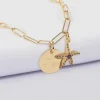 Collier personnalisé petites mailles médaille gravée plaqué or 15 mm et breloque(s) summer - à composer
