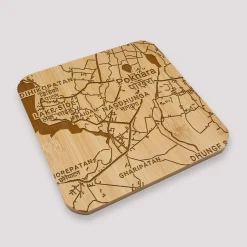 Dessous de plat "Géo map" personnalisé gravé bambou 145x145 mm